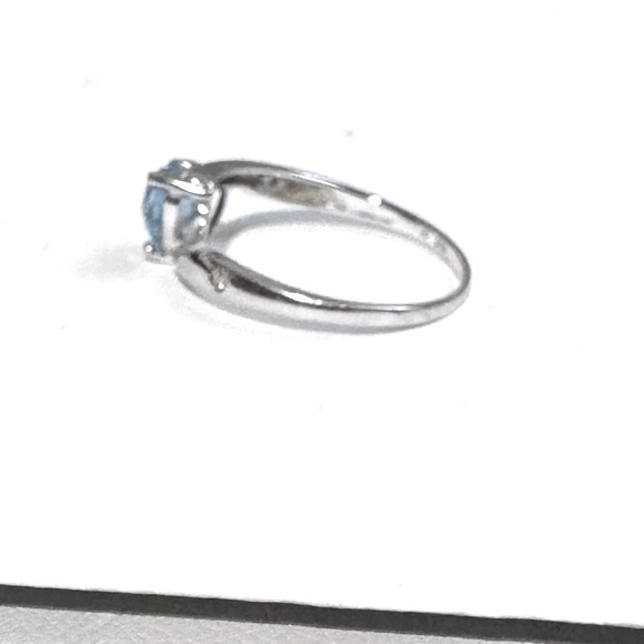 πβ¨ Dainty 14K White Gold Blue Topaz Ring β Minimalist Sparkle + Vintage Charm! - Picture 8 of 14